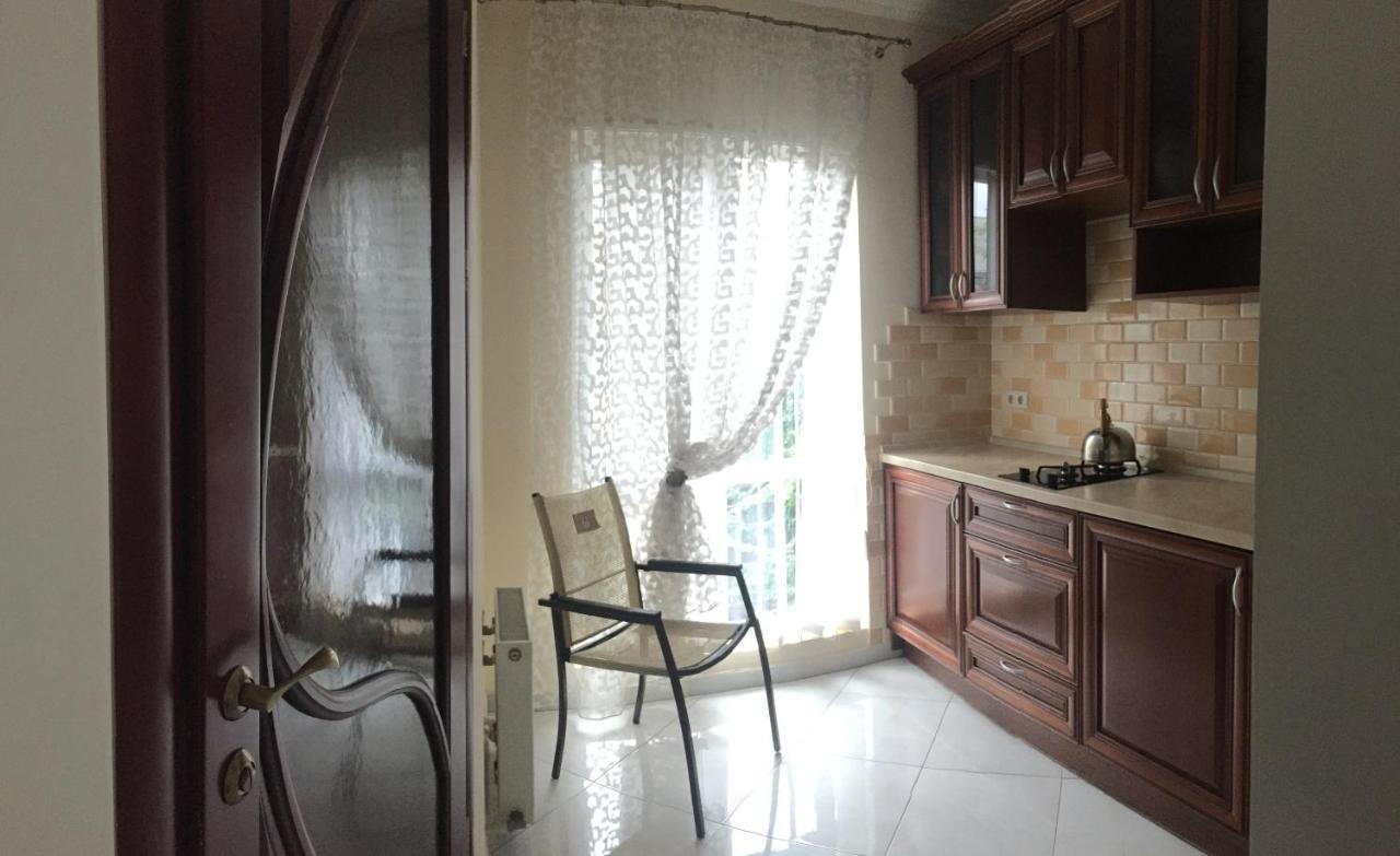 Cozy Studio Near Greek Square Διαμέρισμα Οδησσός Εξωτερικό φωτογραφία