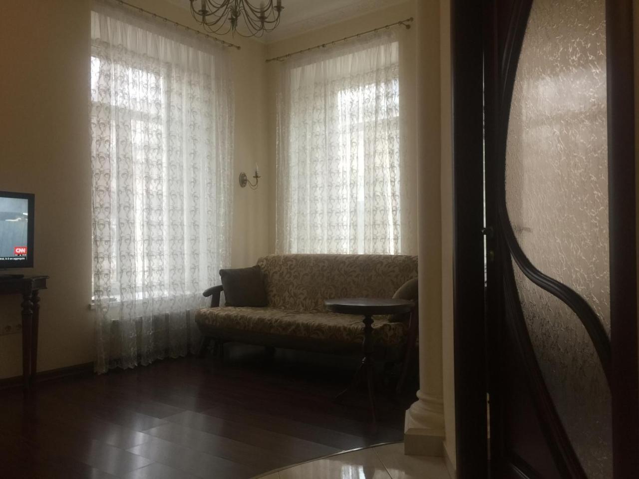 Cozy Studio Near Greek Square Διαμέρισμα Οδησσός Εξωτερικό φωτογραφία