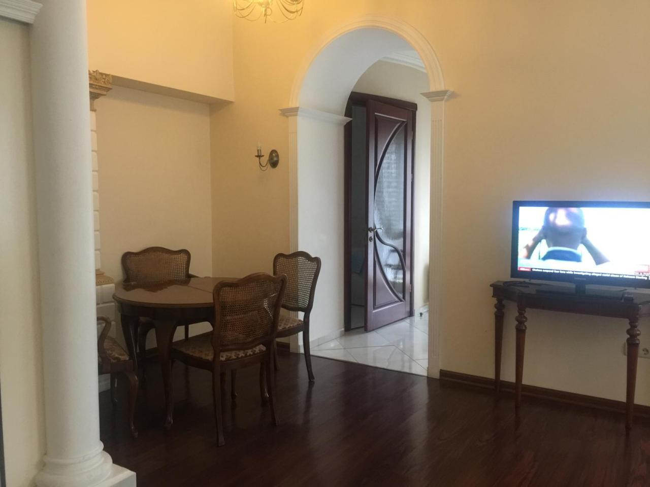 Cozy Studio Near Greek Square Διαμέρισμα Οδησσός Εξωτερικό φωτογραφία