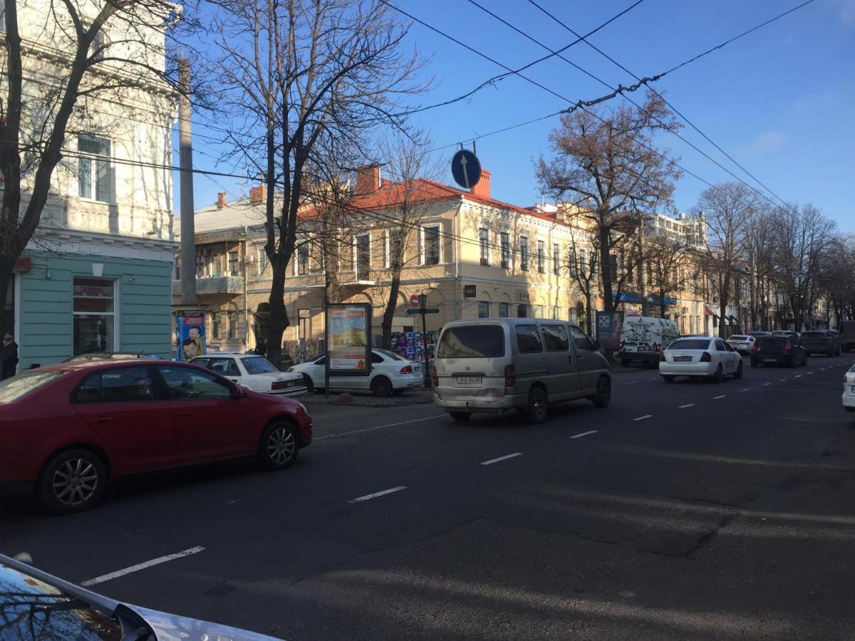Cozy Studio Near Greek Square Διαμέρισμα Οδησσός Εξωτερικό φωτογραφία